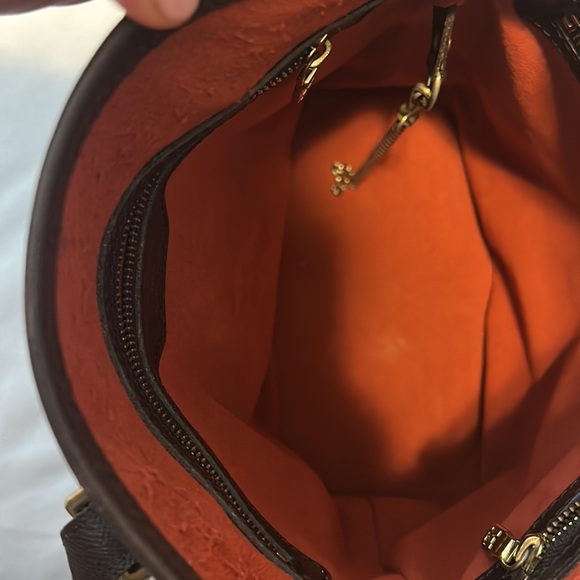 LOUIS VUITTON BUCKET BAG AUTHENTIC - Picture 11 of 15